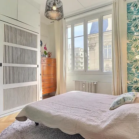 Premium Two-bedroom With Balcony And Secure Parking 6th Lejlighed Lyon